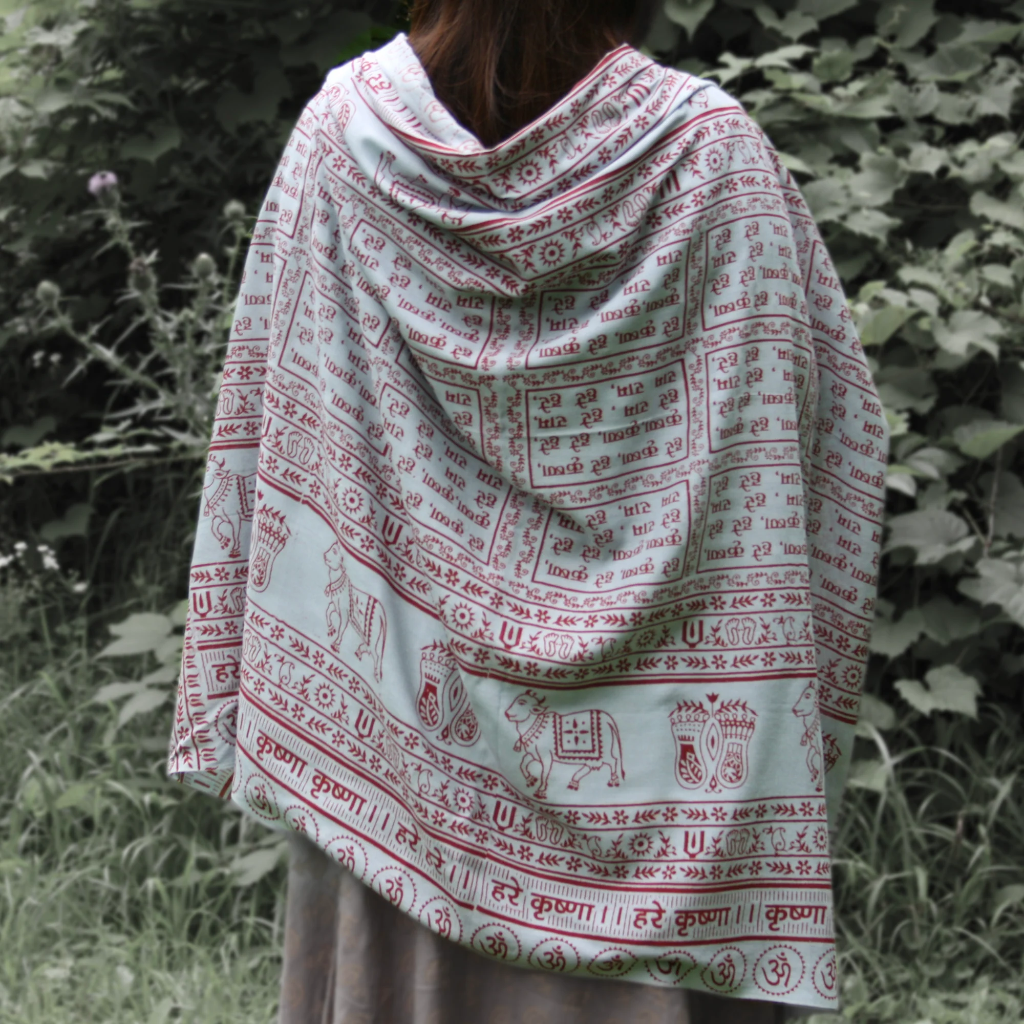 Meditation Yoga Prayer Shawl - Maha Mantra - Grey Large - Image 4