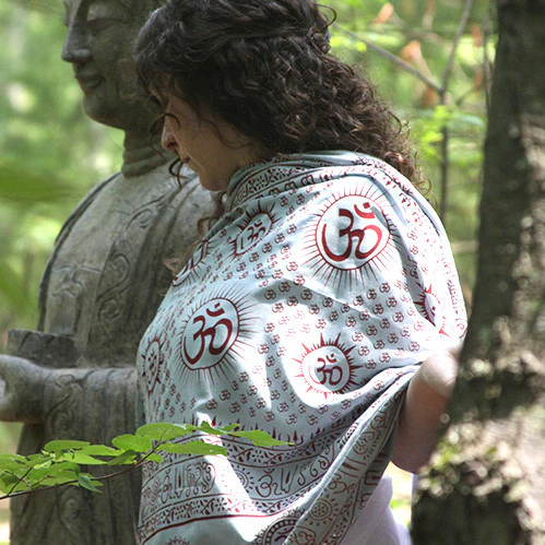 Meditation Yoga Prayer Shawl - Mantra Om - Grey Large - Image 5