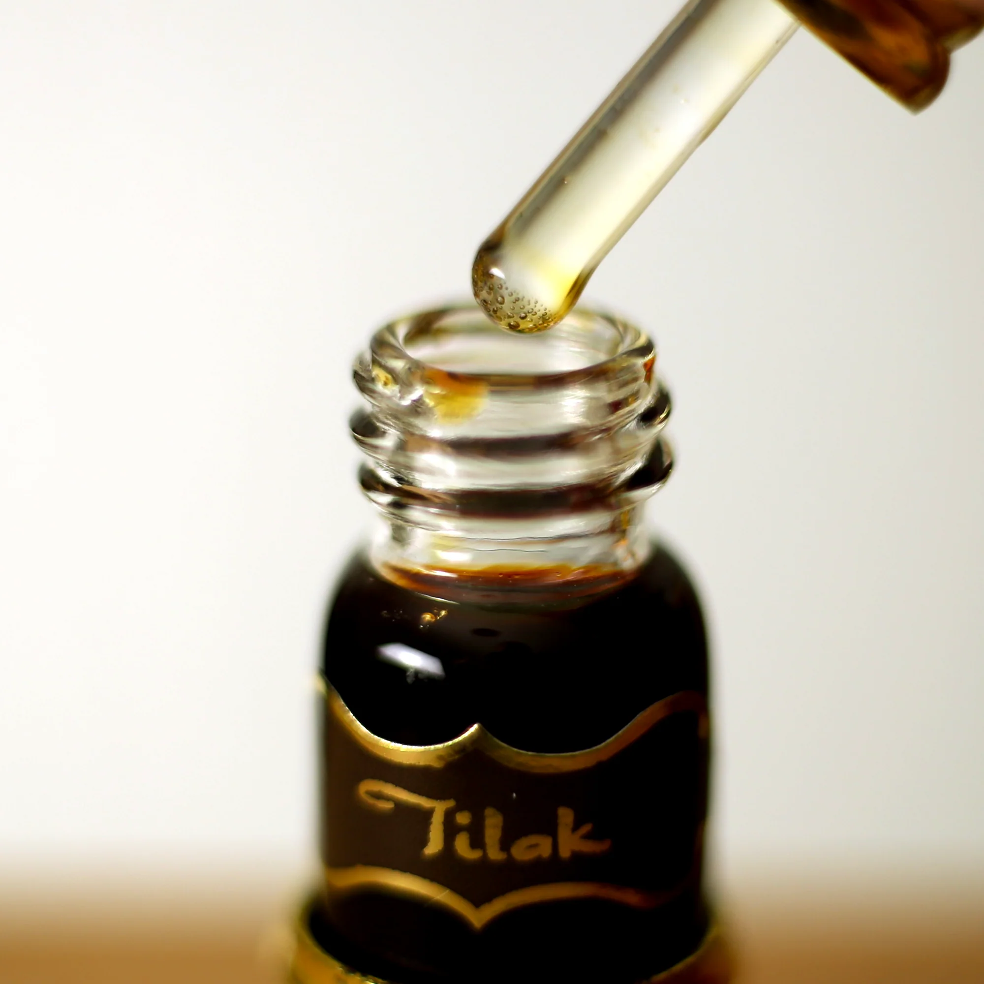 Attar Oil Tilak for Love - 3ml - Unisex - Image 6