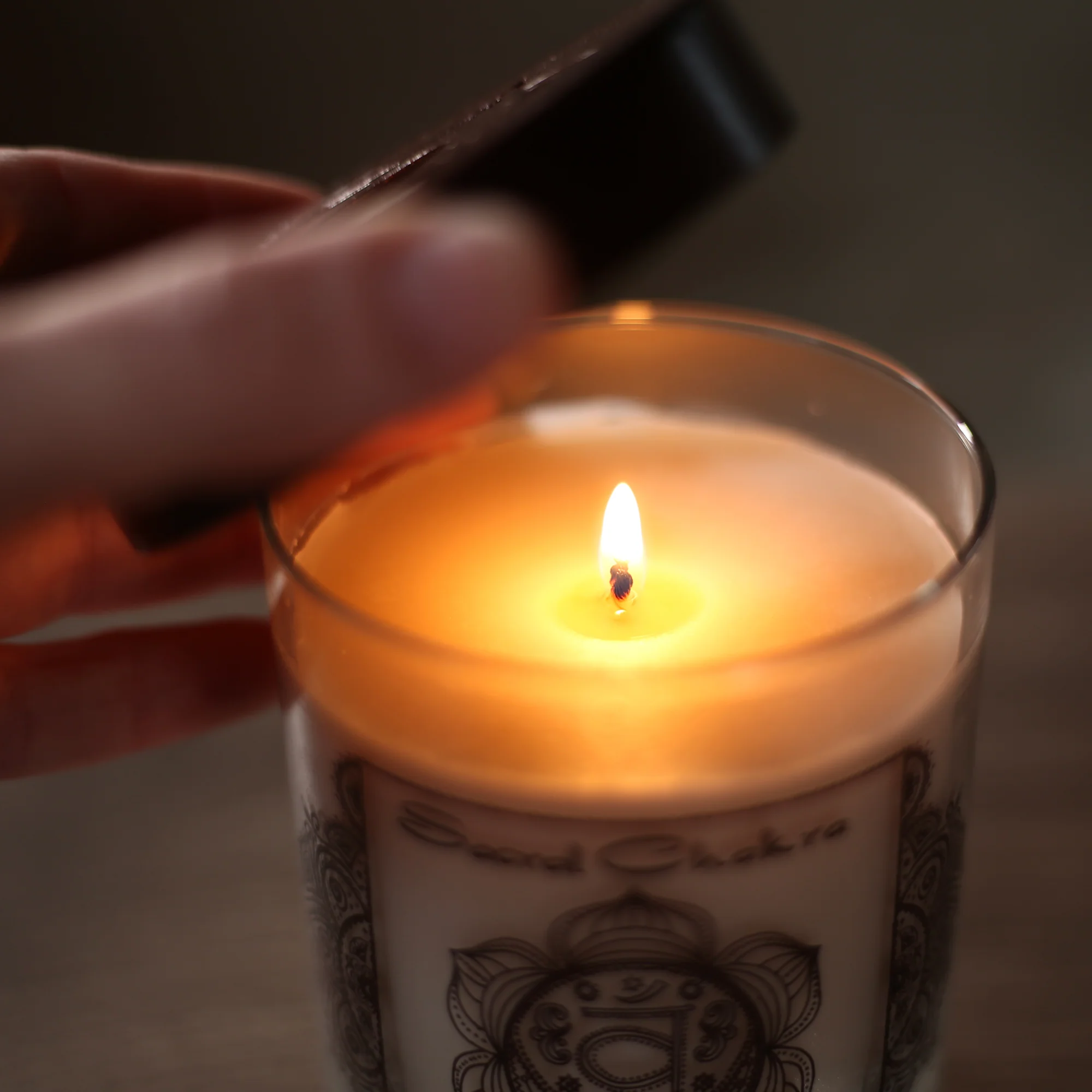 Sacral Chakra Svadhishthana | Soy Candle for Chakra Meditation Scented with Essential Oils |Vanilla | Sensuality and Creativity - 10.5oz - Image 4