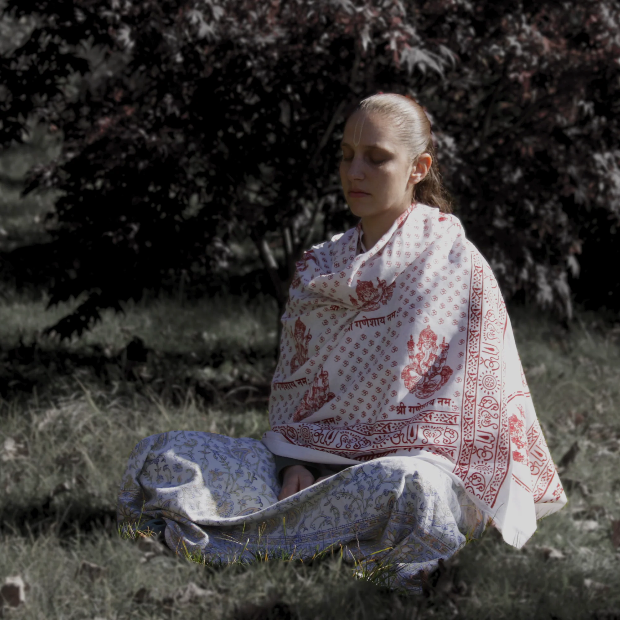 Meditation Yoga Prayer Shawl - Ganesh - White Large - Image 5